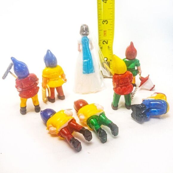 1940’s VTG Disney Snow White & The Seven Dwarfs Plastic Cake Toppers - Picture 2 of 8